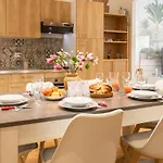 #34 Lamartine Central 3 Bdrs Ac Balcony 10Mins Walk To Old Town