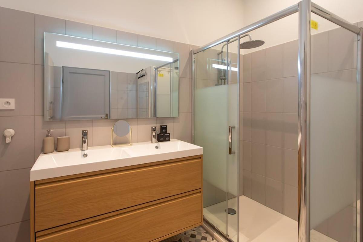 Apartment #34 Lamartine 3 Bdrs Ac Balcony 10mins Walk To Old Town
